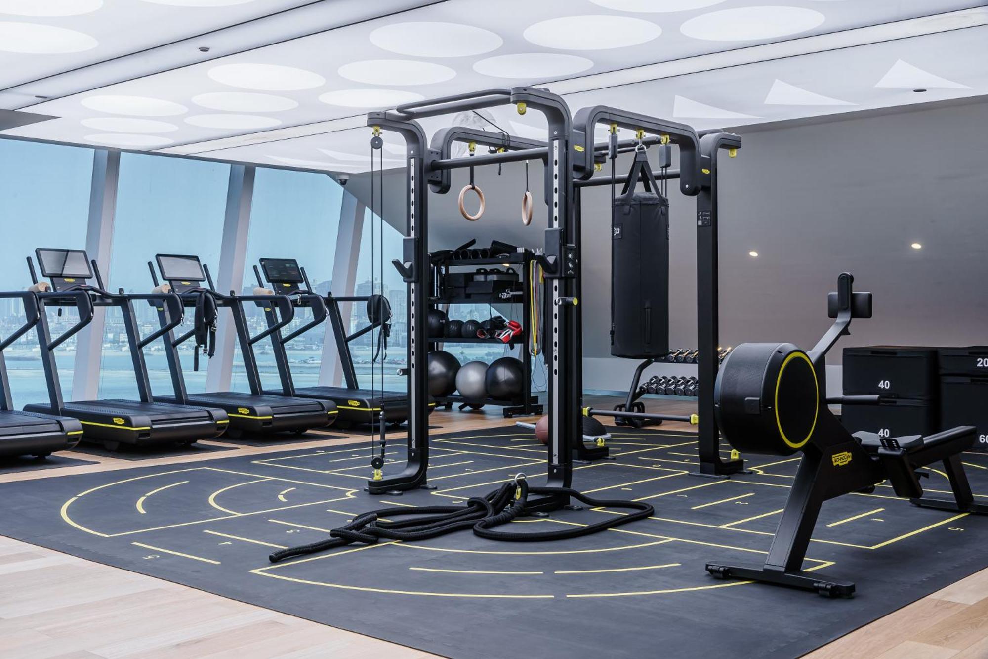 Fairmont Doha Hotel Lusail Luaran gambar The gym at the 2012 London Olympics