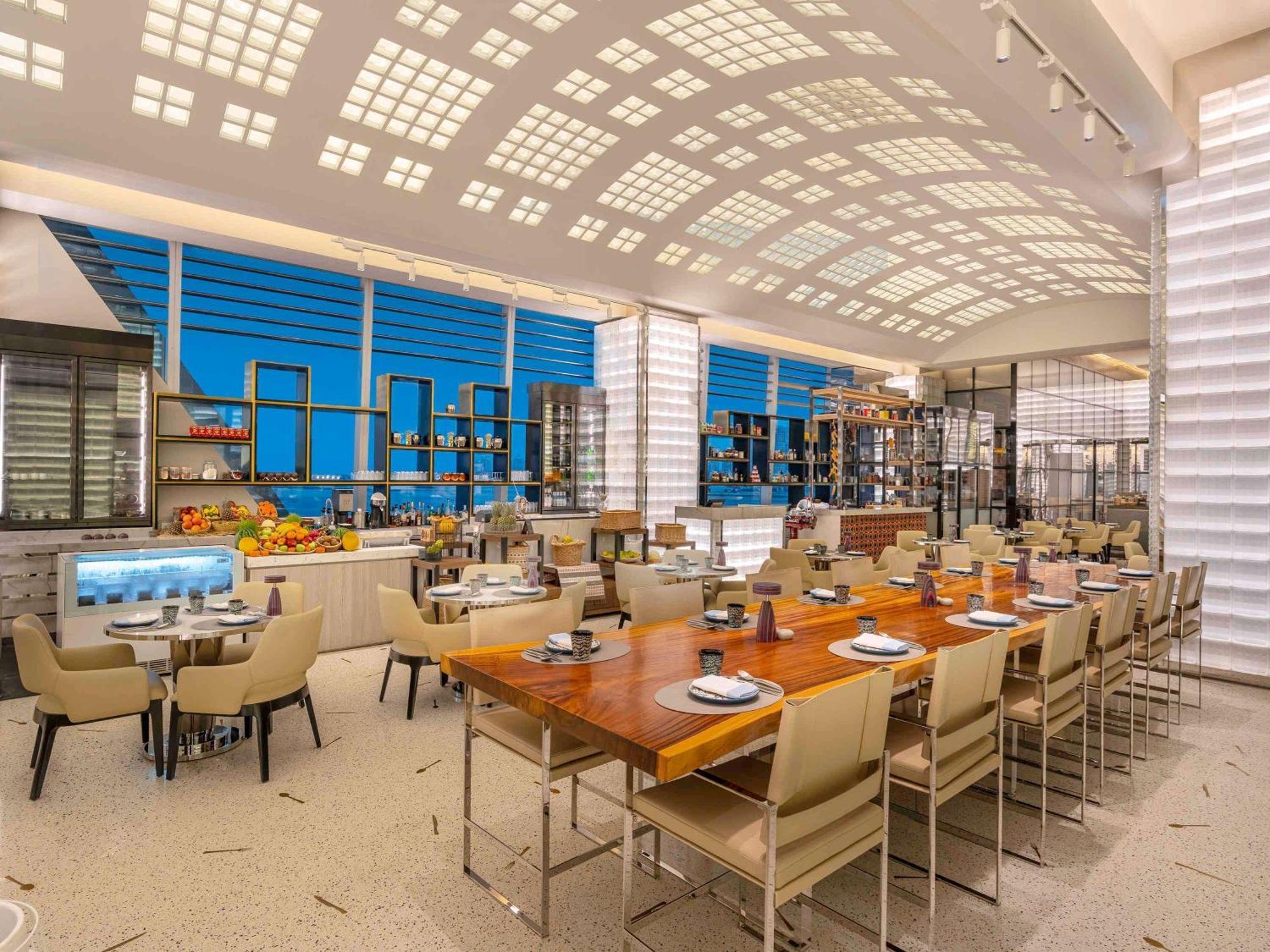 Fairmont Doha Hotel Lusail Luaran gambar The restaurant