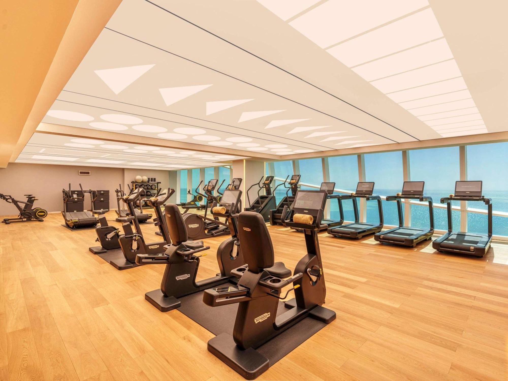Fairmont Doha Hotel Lusail Luaran gambar The gym at the Westin Maldives