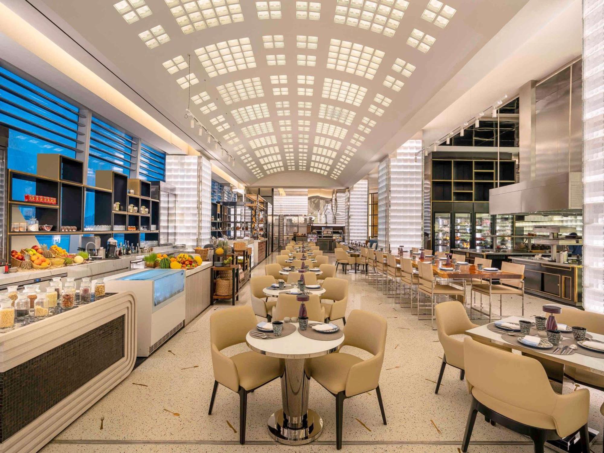 Fairmont Doha Hotel Lusail Luaran gambar The Café